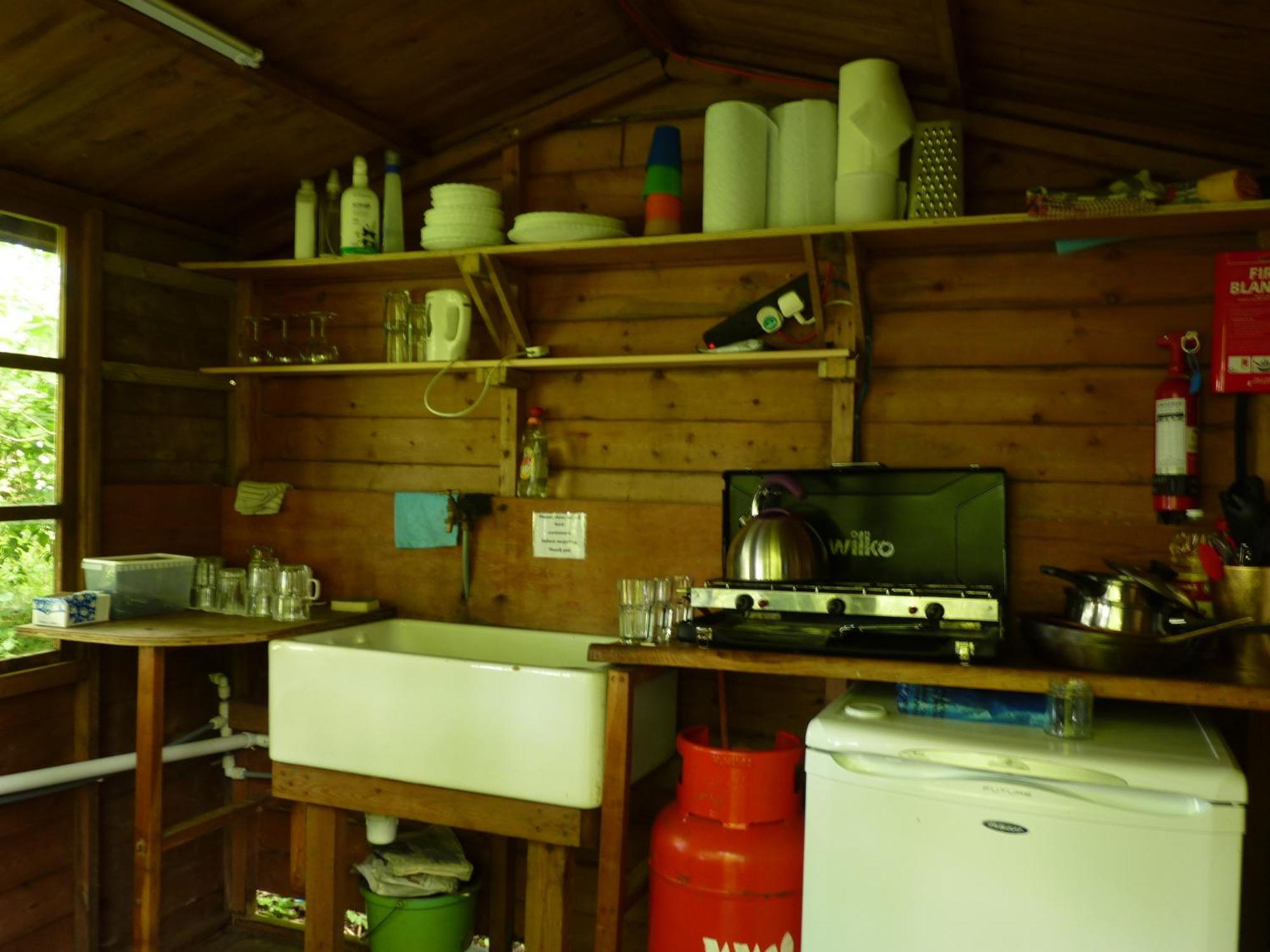 Hotel Ceridwen Glamping, Double Decker Bus And Yurts Llandysul Zewnętrze zdjęcie