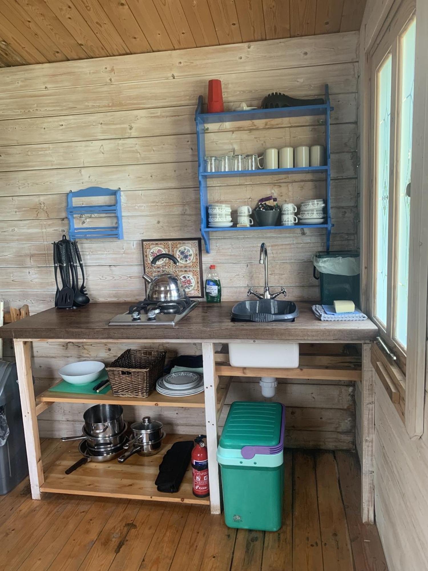 Hotel Ceridwen Glamping, Double Decker Bus And Yurts Llandysul Zewnętrze zdjęcie