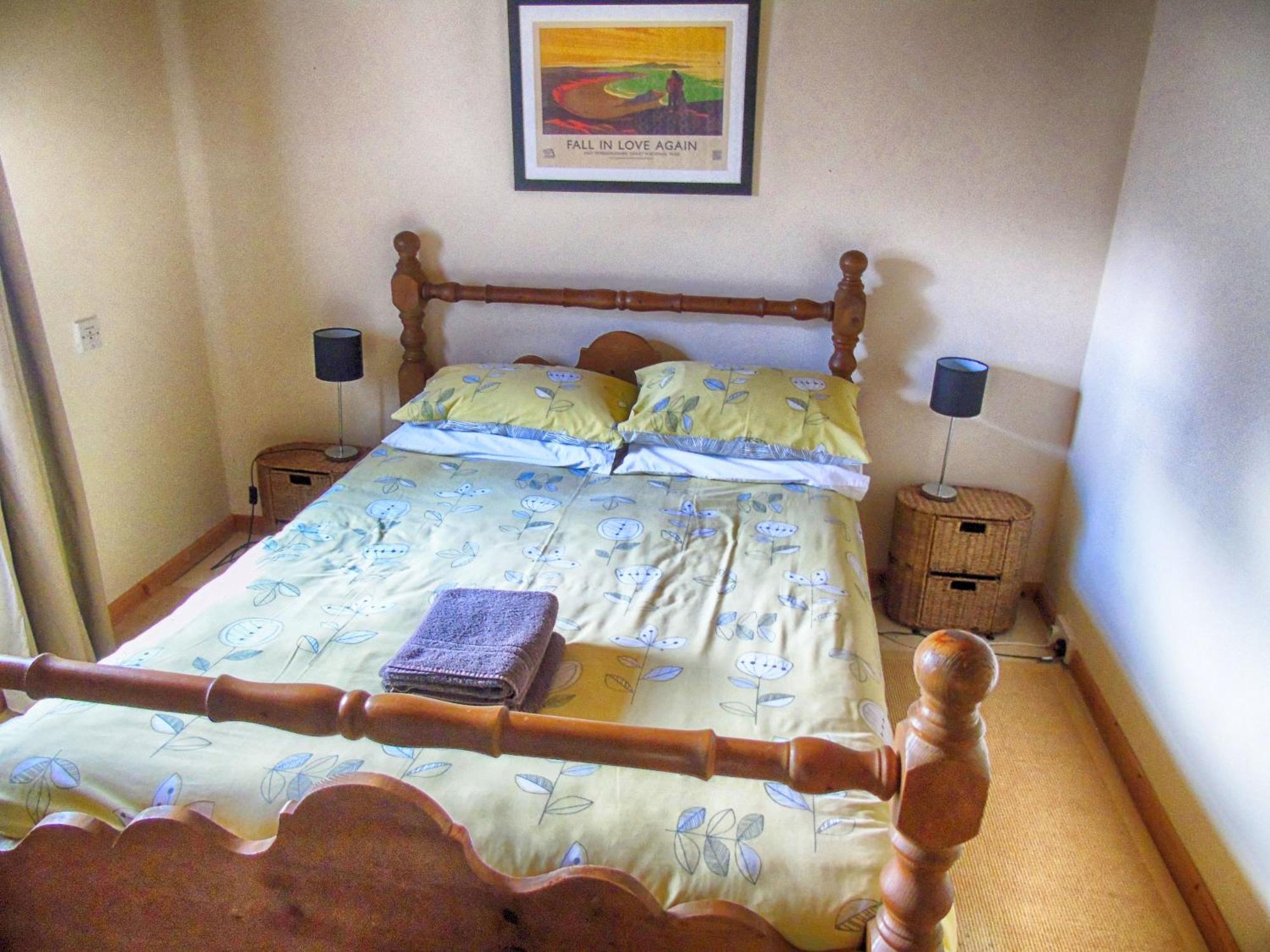 Hotel Ceridwen Glamping, Double Decker Bus And Yurts Llandysul Zewnętrze zdjęcie