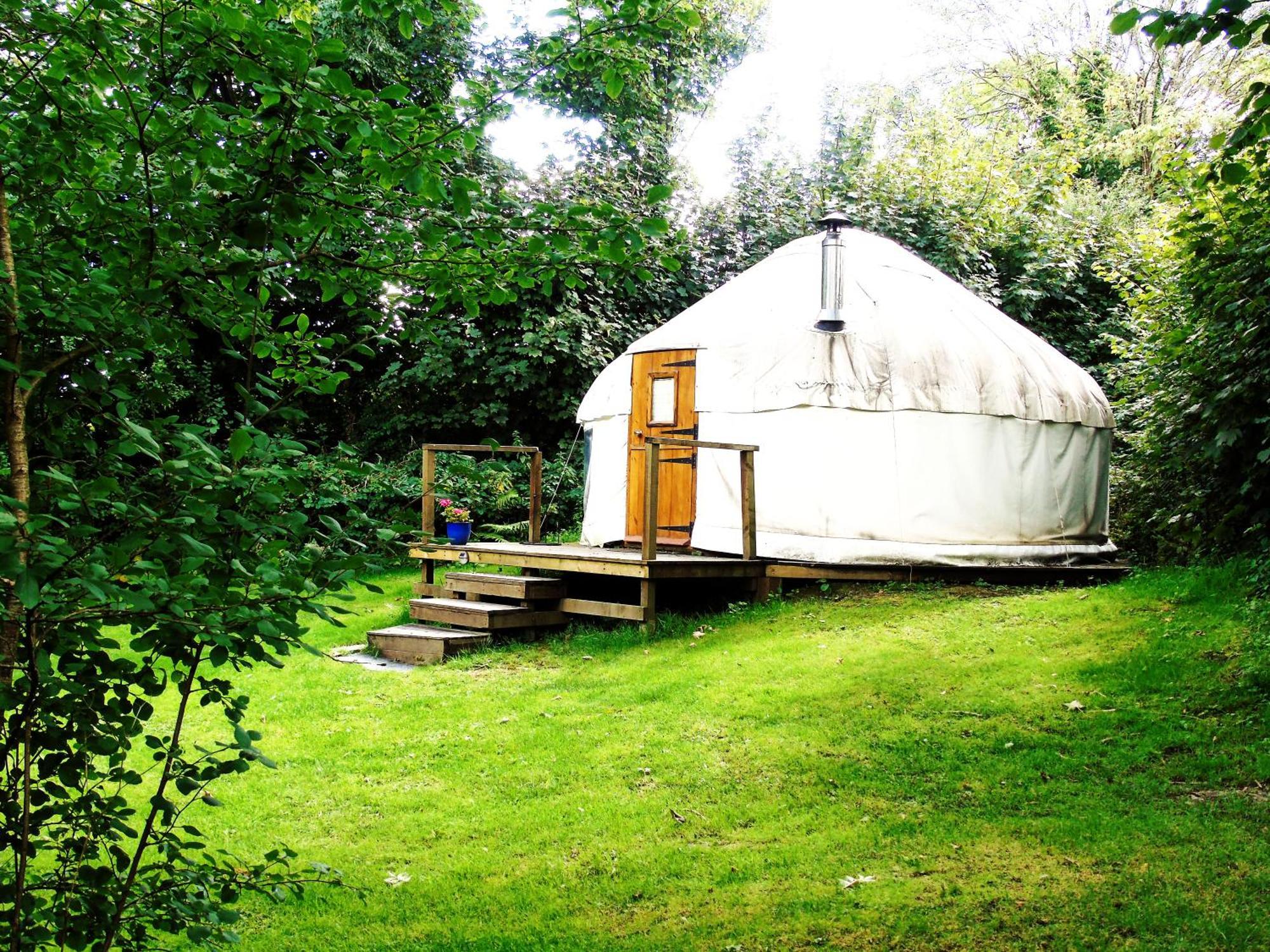 Hotel Ceridwen Glamping, Double Decker Bus And Yurts Llandysul Zewnętrze zdjęcie