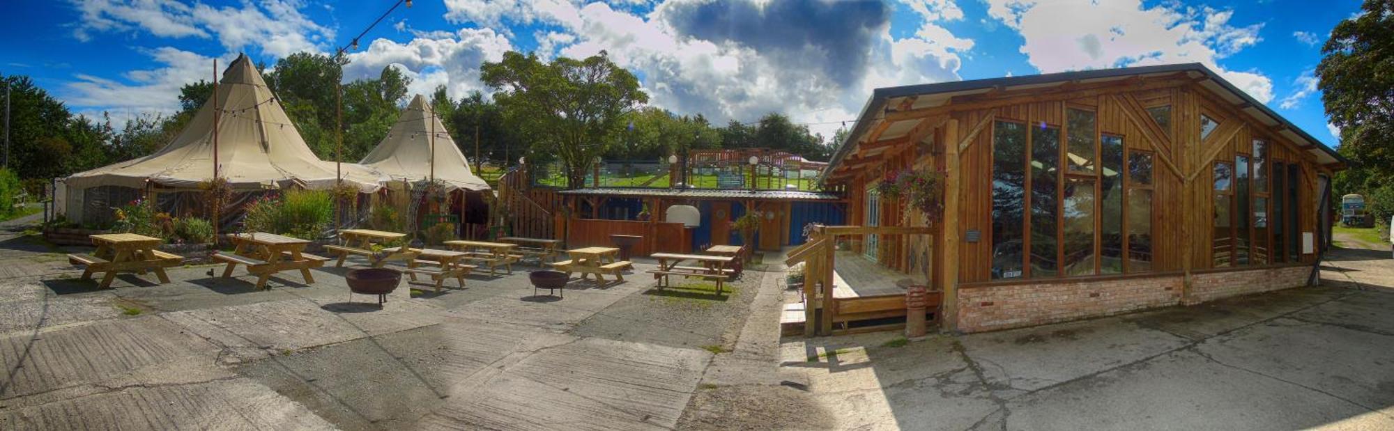Hotel Ceridwen Glamping, Double Decker Bus And Yurts Llandysul Zewnętrze zdjęcie