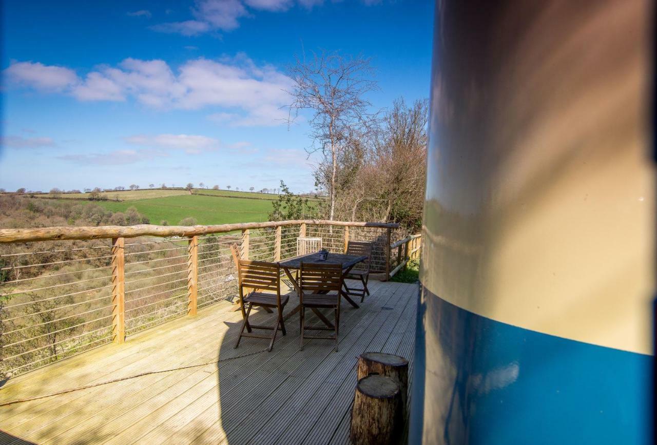 Hotel Ceridwen Glamping, Double Decker Bus And Yurts Llandysul Zewnętrze zdjęcie